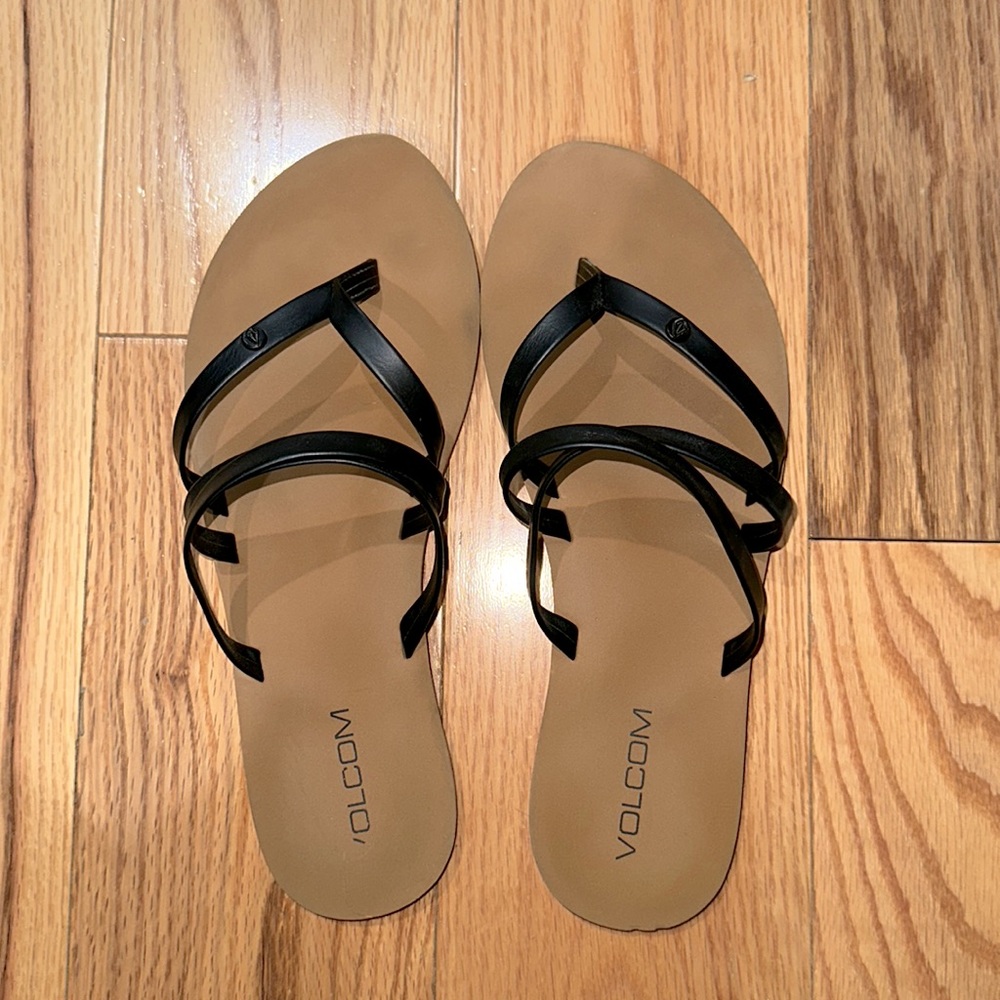 Volcom sandals.